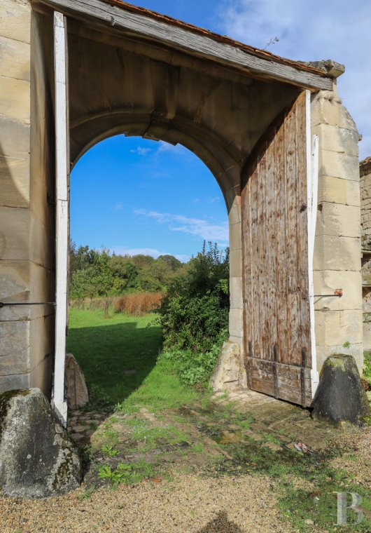 Dans l’Oise, près de Senlis, un vaste corps de ferme du 18e siècle et son pigeonnier transformés en hôtel  - photo  n°9
